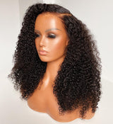 Victoria | Perruque Lace Front 13X4 Cheveux Humains Vierges Pré-épilée | Frisés Kinky