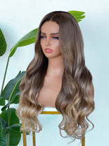 [SalonLux] Perruque Lace Front 13x4 HD Lace Ombrée Blond Cendré Ondulée en Cheveux Humains Pré-épilée