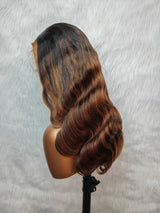{DERNIER-PRIX-DE-DESTOCKAGE} Perruque ondulée 13X4 en cheveux humains avec dentelle transparente et mèches claires