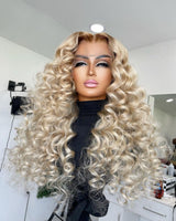Amaya | Perruque Lace Front Ondulée Glamour en Cheveux Naturels Blond Cendré Ombré